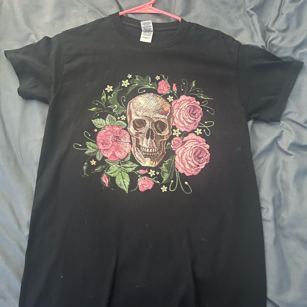 Graphic T